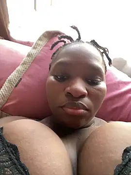 Blackpinkylips2025 Adlı Modelin Canlı XXX Sohbeti