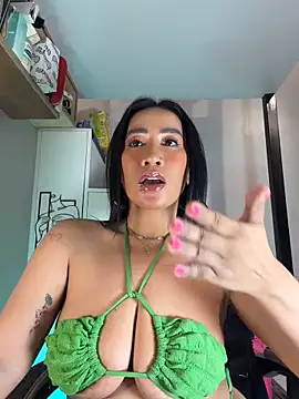 AsianMilfSheryl: διαδικτυακό σόου στην κάμερα