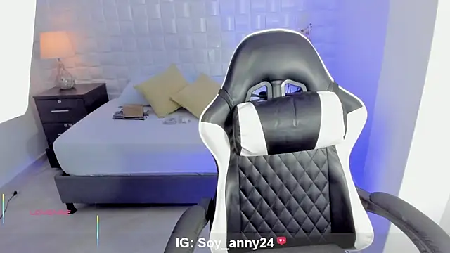 Chatroom XXX en direct de anny_rouse24