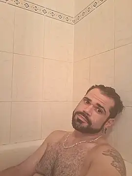 Zander823 Adlı Modelin Canlı XXX Sohbeti