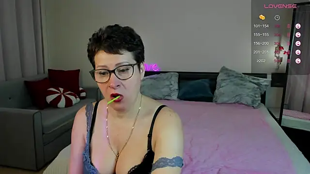 Chat +18 de JennyMons ao vivo
