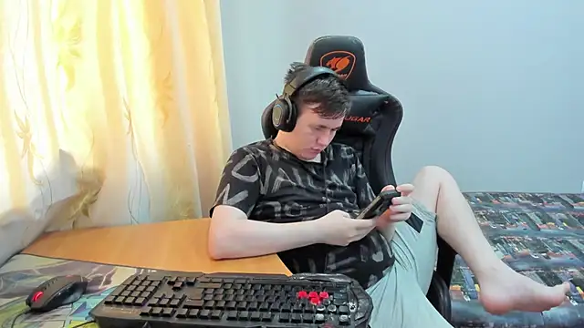 iliaskrislove Webcam Show