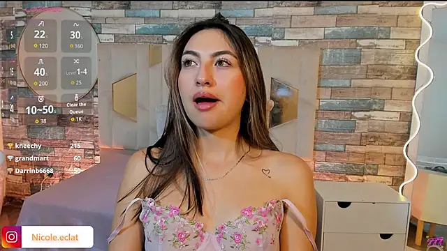 دردشة cloe_1tay الجنسية المباشرة