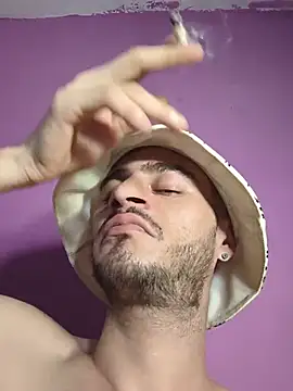 bigcockwhite777's Webcam Show