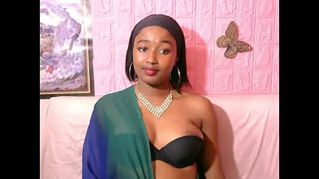 Indiansexydimples Adlı Modelin Canlı Sohbet Odası