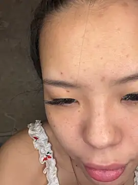 ikirkira Adlı Modelin Canlı XXX Sohbeti