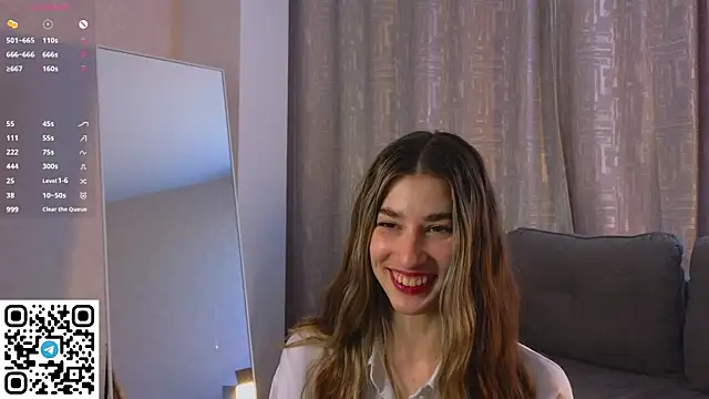 Quinavelle Adlı Modelin Canlı XXX Sohbeti