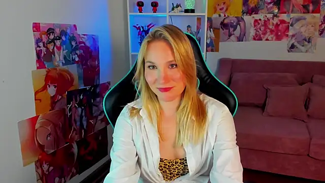 ElaraVoltage Chat XXX in diretta