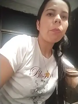 Chat XXX en directo de Lucianaferro_