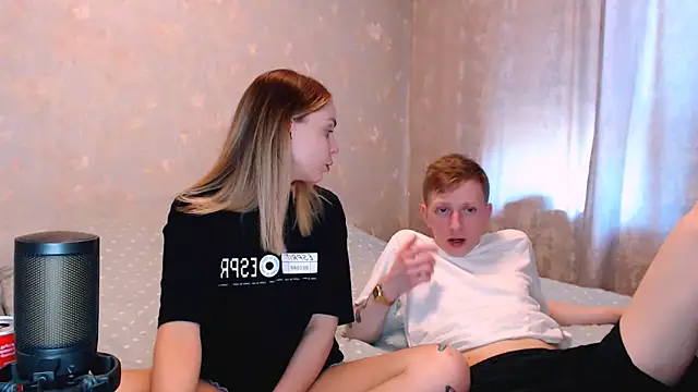 juliaanddima Adlı Modelin Web Kamerası Şovu