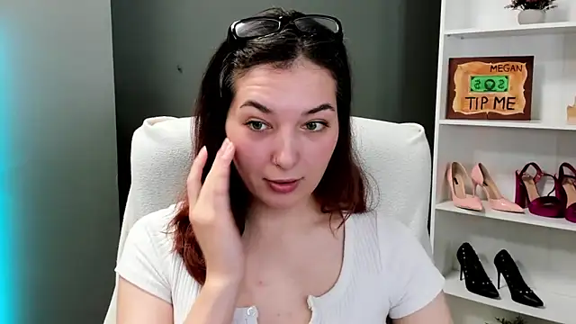 دردشة Meagn_Extasy الجنسية المباشرة