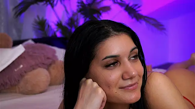 TenderSin Adlı Modelin Canlı XXX Sohbeti