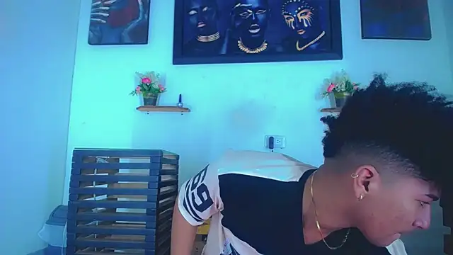 Sebastian_-D Live XXX-chat