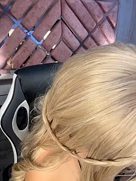 lya_nekko_'s Live XXX Chat