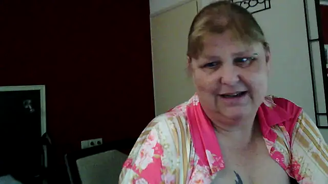Sylviastar46 webcam show