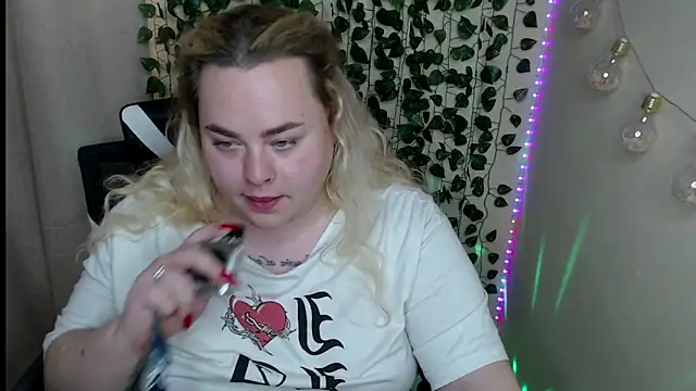 Chat +18 de sweetvlada ao vivo