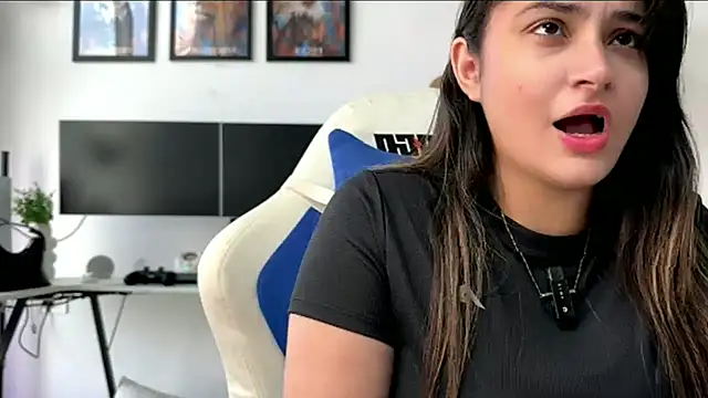 demieliss Pertunjukan Webcam