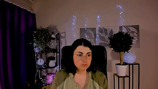 MartaEdams' Live XXX Chat