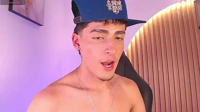 MateoMitchell webkamerás műsora