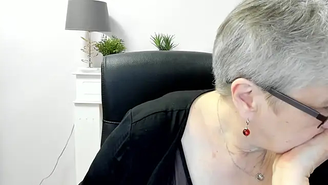 IrisDream's Live Chat Room