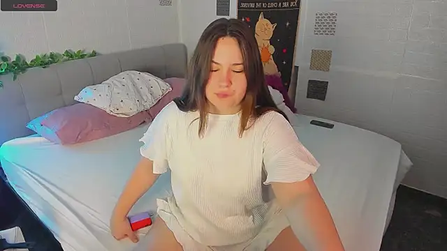 XXX chat uživo modela MireyaLin