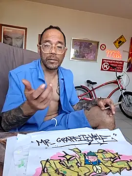 Chat +18 de Mr_Graffitimile ao vivo
