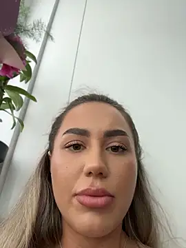 BarbieDoll13 Webcam show