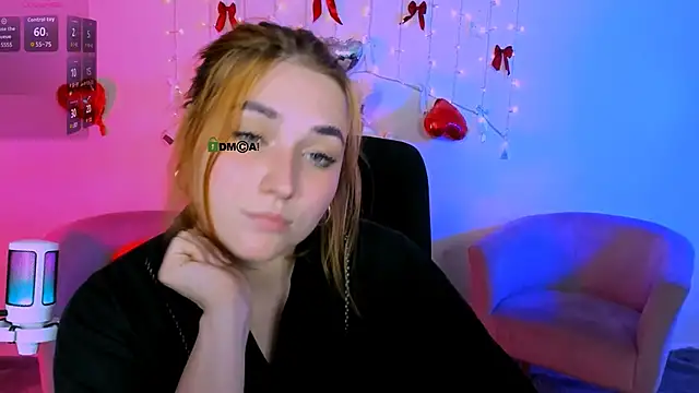 casey_meow_ Adlı Modelin Canlı XXX Sohbeti