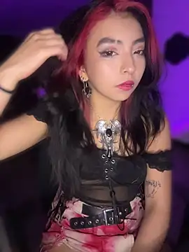 _g0thiccwitch_'s Webcam Show