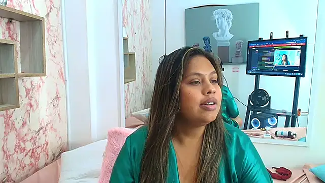 Chat +18 de Valeria_Voss ao vivo