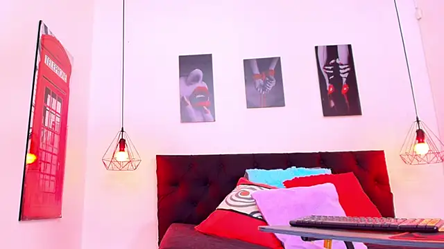 hilary_banks1's Live XXX Chat