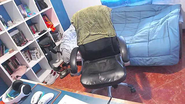 ravingr4d4 Chat XXX in diretta