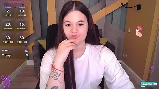 Živý XXX chat ElinaMils
