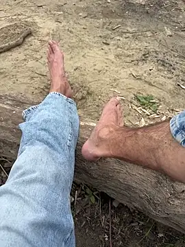 nipplegayfeet: διαδικτυακό σόου στην κάμερα