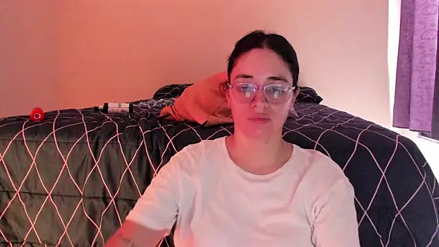 atenas_05_'s Live XXX Chat