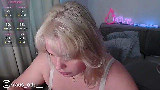 Chat +18 de mrs_kitty69 ao vivo