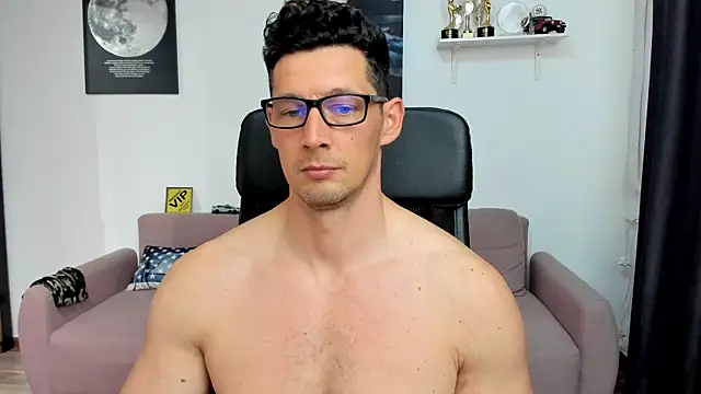 BrutusK08's Webcam Show