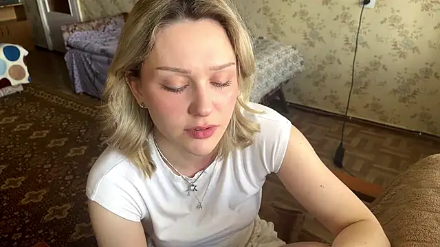 AlisiaStreitmatter's Webcam Show