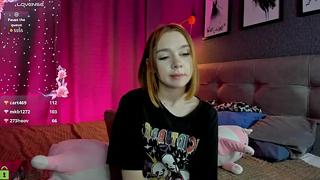 Онлайн чат XXX Lesi_Moonie01