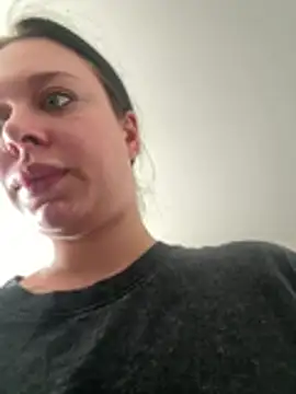 AlishaOfThorns' Live XXX Chat
