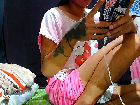 Pokazy przed kamerką – AwesomeMistress_Bigcock