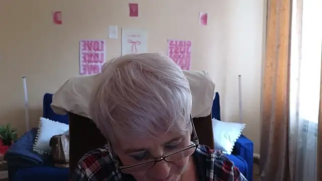Sandra_Snowflake élő XXX-chatje