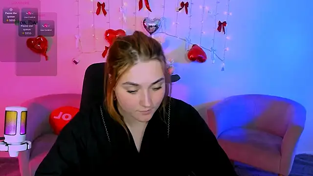 Živá chatovací místnost casey_meow_