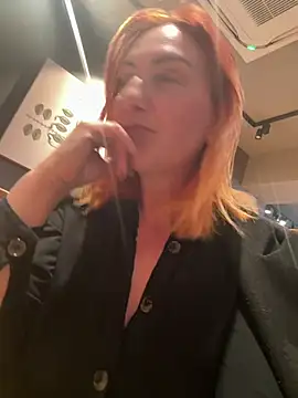 PervyxMilfxx's Live XXX Chat