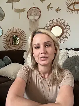 دردشة Lilygreen1 الجنسية المباشرة