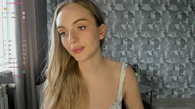 XXX chat uživo modela A_delina