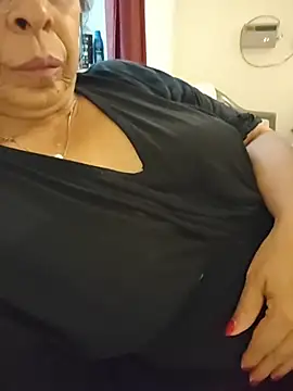 دردشة NakedMILFx الجنسية المباشرة