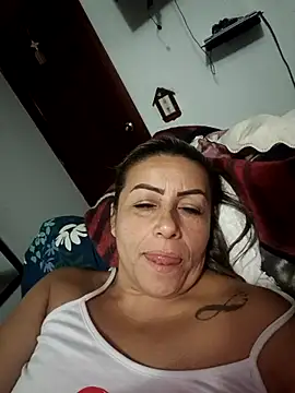 maynor_1998のライブXXXチャット