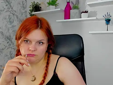 GingerKitten1: онлайн-секс-чат