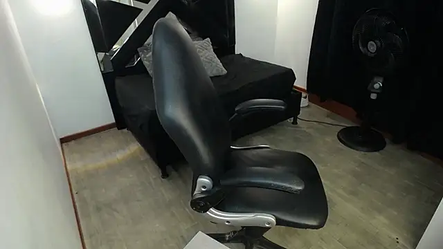 MarianaRojas_ Chat XXX live